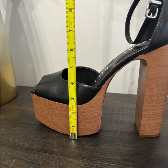 Gianni Bini Fenix Leather Woodgrain Platform Peep Toe Pumps Heels Size 6.5 NEW - Picture 9 of 9